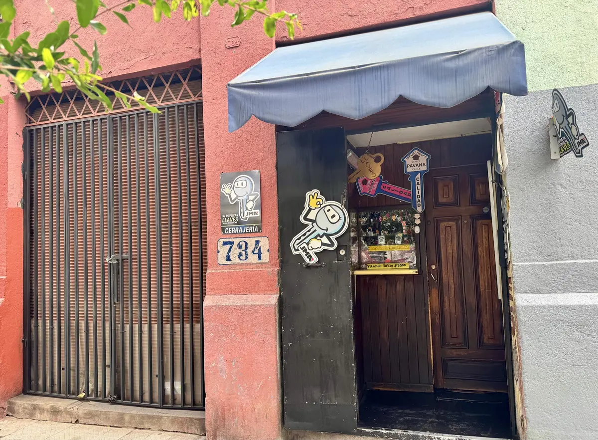 Taller de llaves López — foto 1 de 3