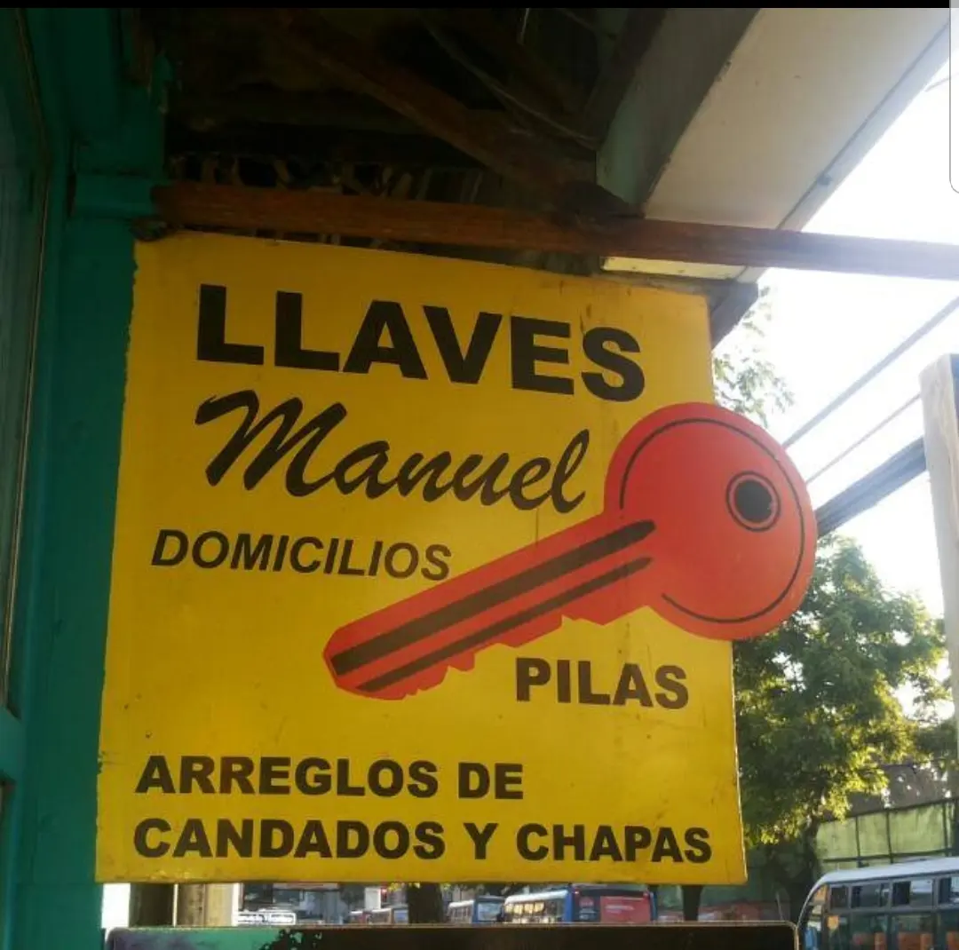 Manuel Llaves